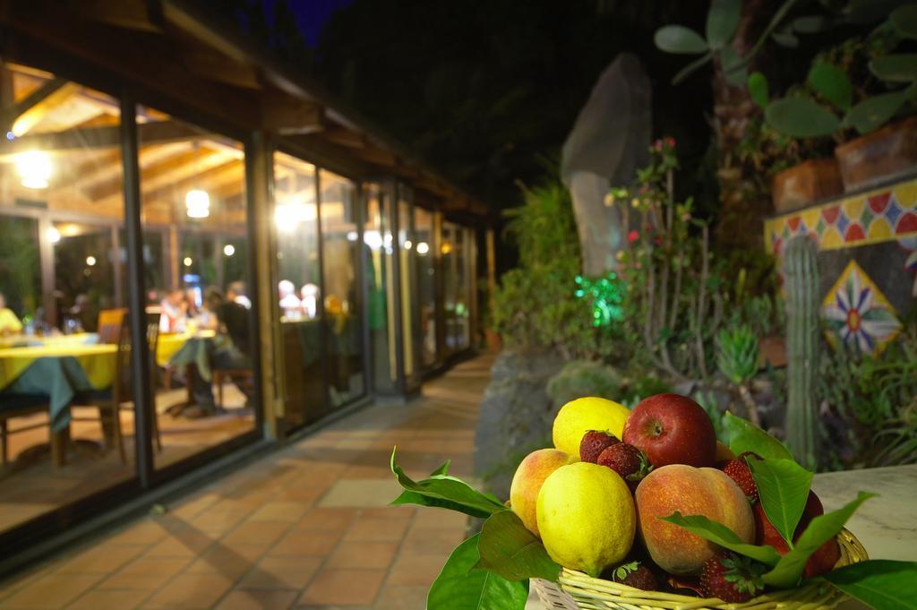 Hotel Borgo Verde カターニア エクステリア 写真